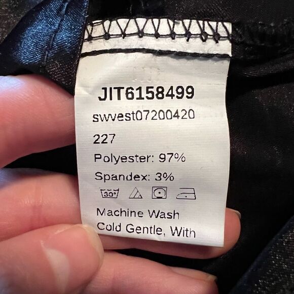 3 for $30! Shein black cropped tank top - Picture 5 of 7